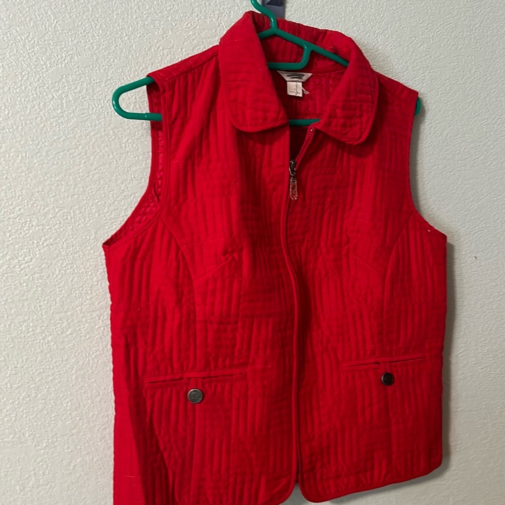 Christopher Banks vest